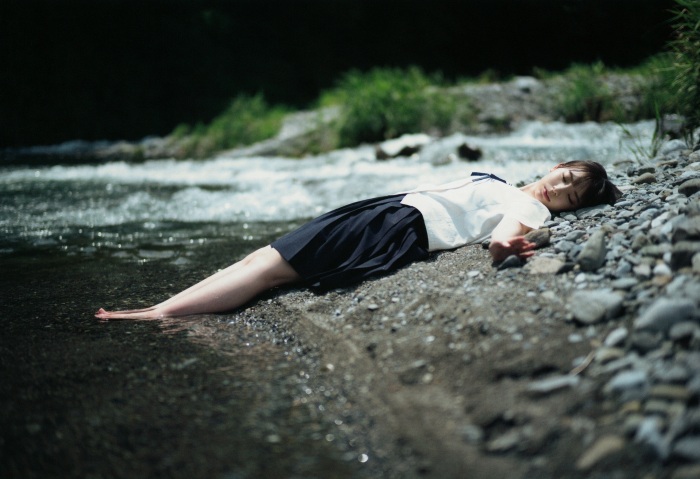 渡辺莉奈 鬼かわなタンクトップグラビア画像他！