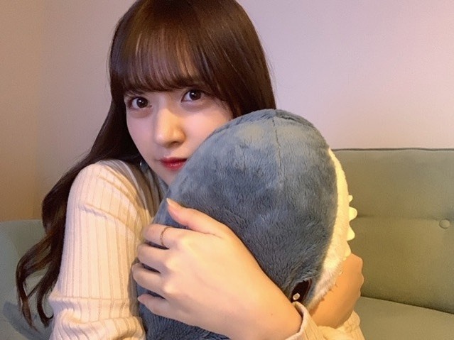 金川紗耶 美脚でスタイルが凄いグラビア画像！