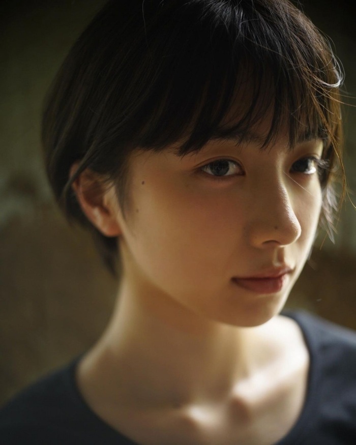 藤﨑ゆみあ 鬼かわすぎる着衣グラビア画像！