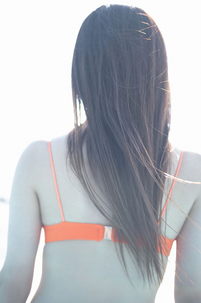 福留光帆 けっこうデカい水着グラビア画像！