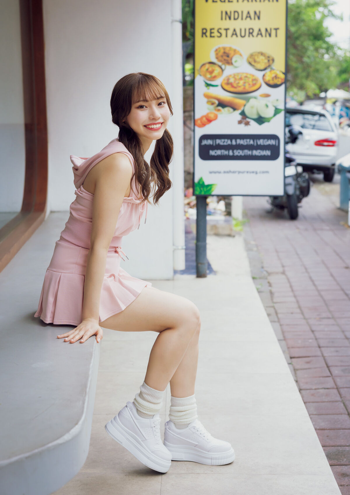 Saaya Kawagoe 川越紗彩 - 2025.10.24 川越紗彩１st写真集 なんとかなるなる 電子特典付き Part01