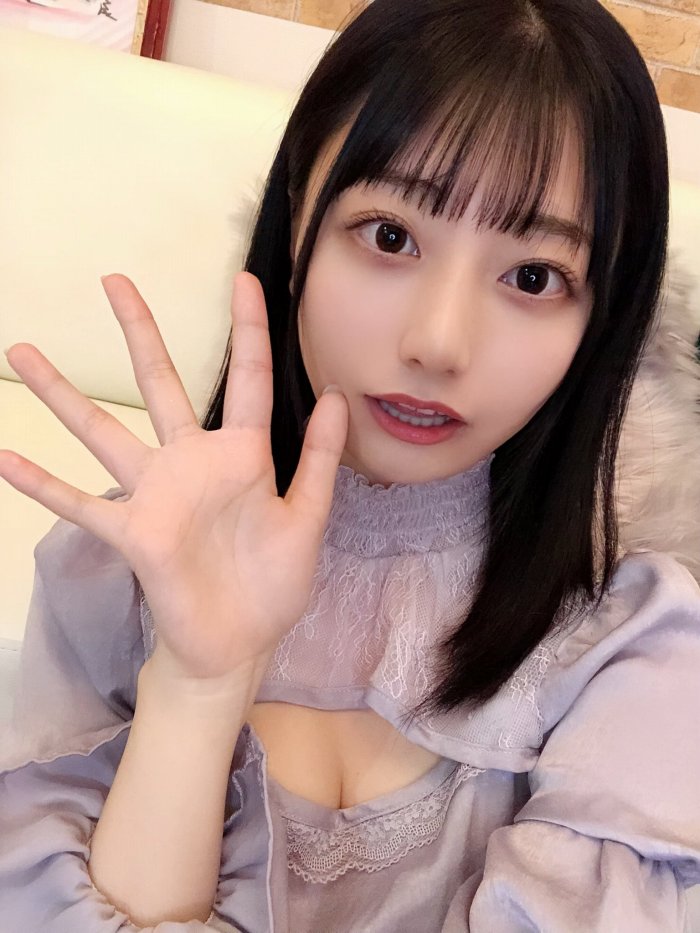 鈴木優香 ちょっと脱ぎすぎ水着グラビア画像！