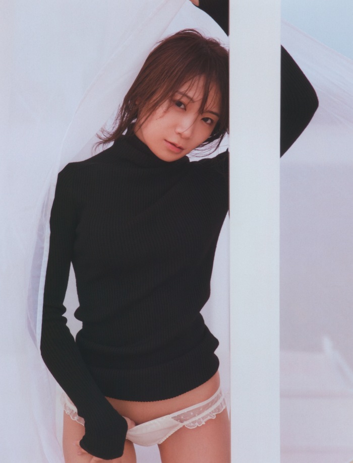 秋元真夏 激かわな水着・ランジェリー画像！