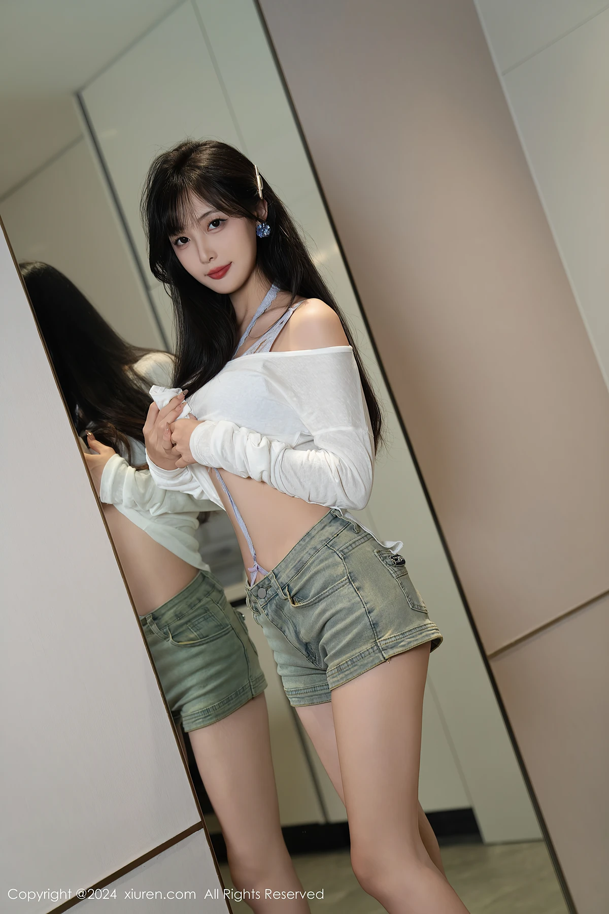 XiuRen秀人网 No.9215 LinXingLan林星阑