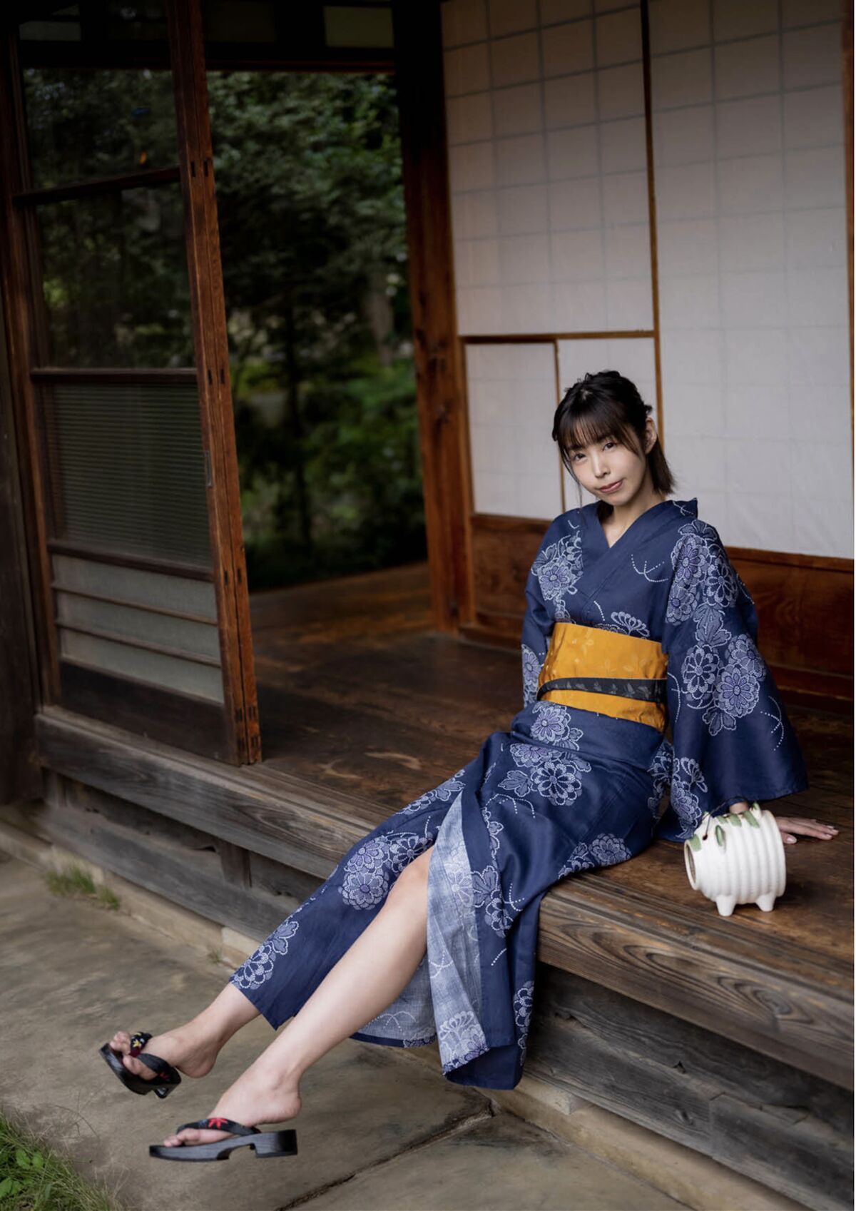 Manaka Tugu 真中つぐ - デジタル写真集 Eureka