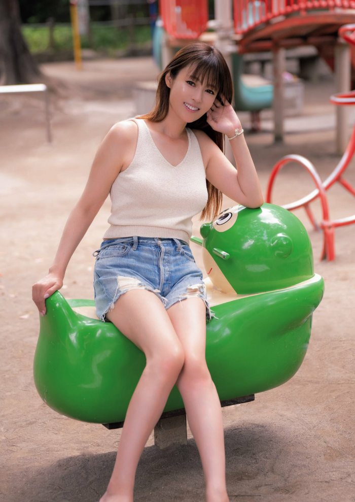 深田恭子 ムッチリ水着＆下着グラビア画像！