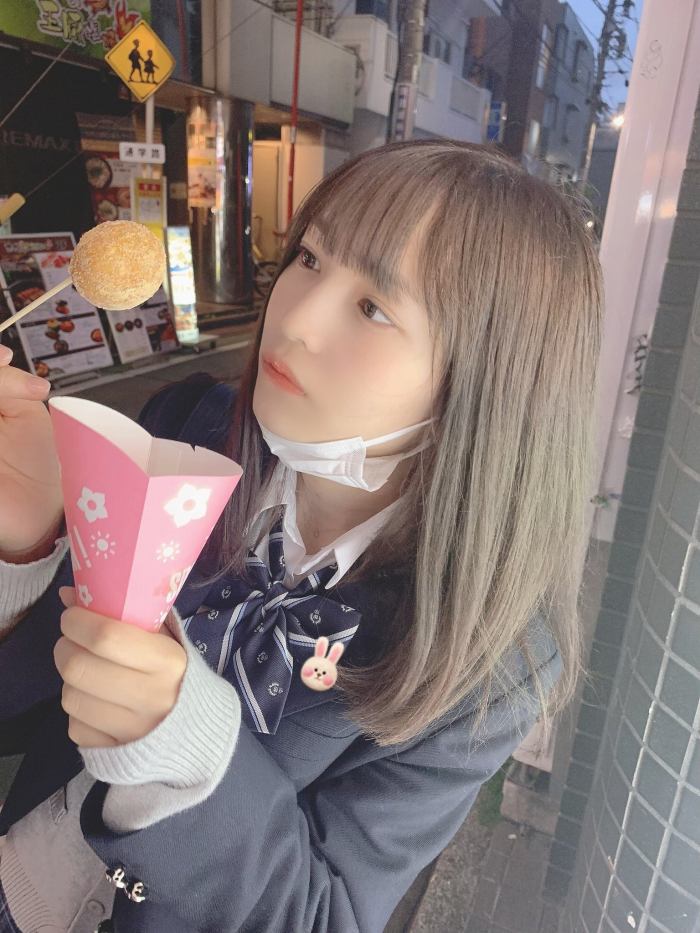 黒嵜菜々子 ふわふわボインの水着グラビア画像！