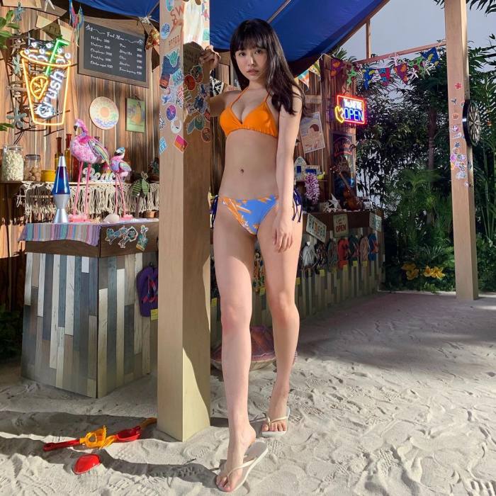 鈴木聖 Fカップが凄い水着＆下着グラビア画像！