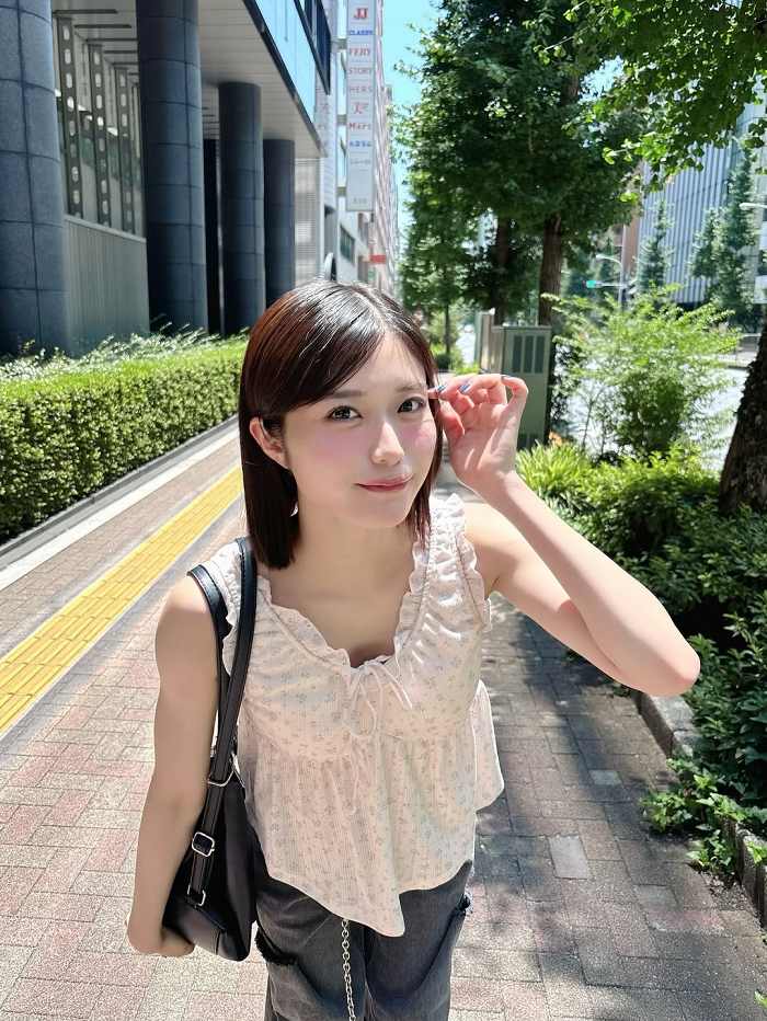 滝口愛奈 癒される激かわ水着グラビア画像！