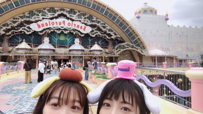 浜辺美波 鬼かわな水着＆浴衣グラビア画像！