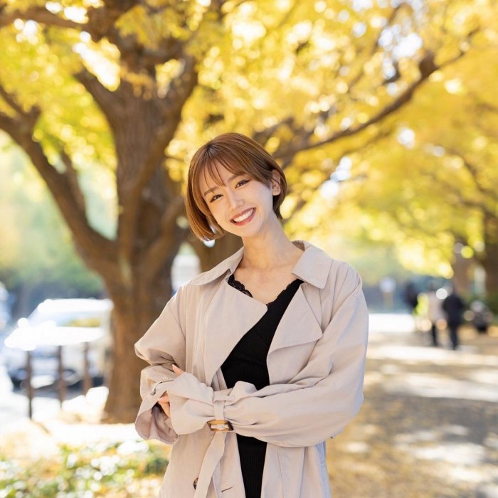 あらた唯 スタイル抜群の水着グラビア画像！