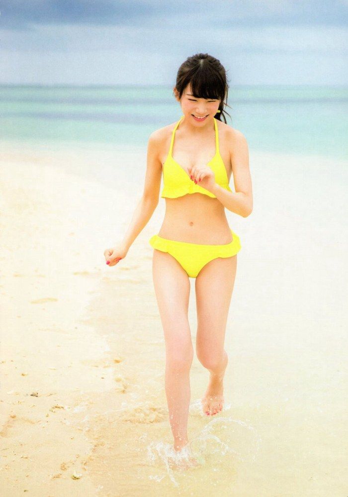 秋元真夏 激かわな水着・ランジェリー画像！