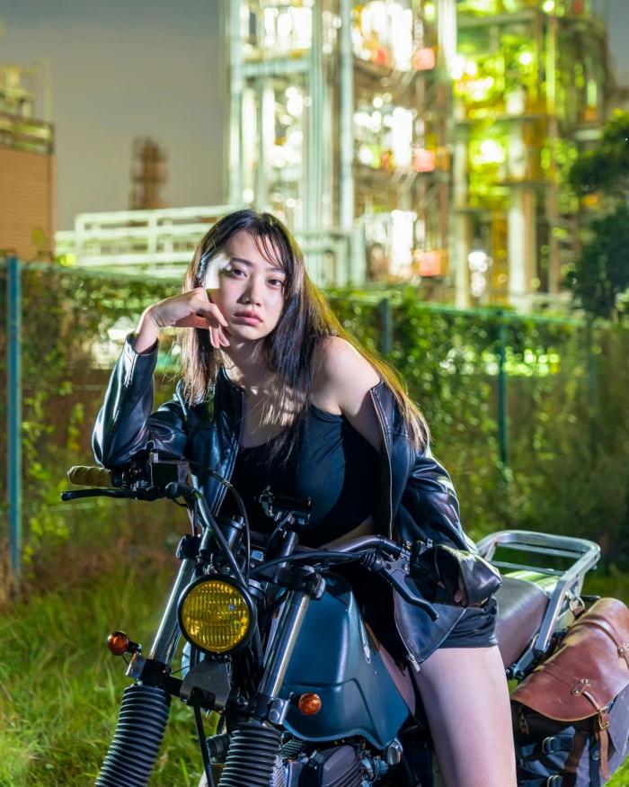 相沢菜々子 スタイル抜群な水着グラビア画像！