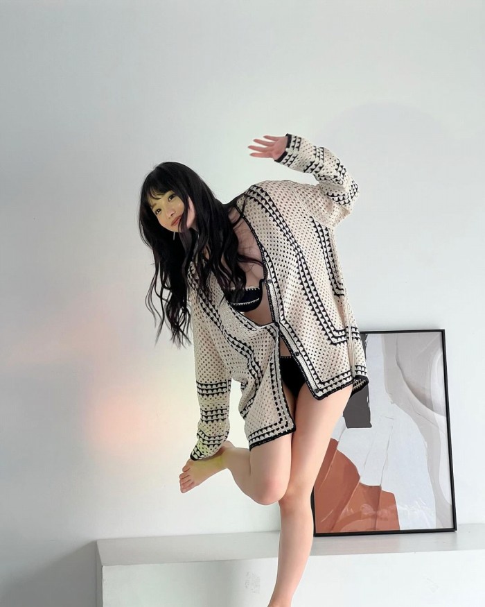 高鶴桃羽 激かわボインな水着グラビア画像！