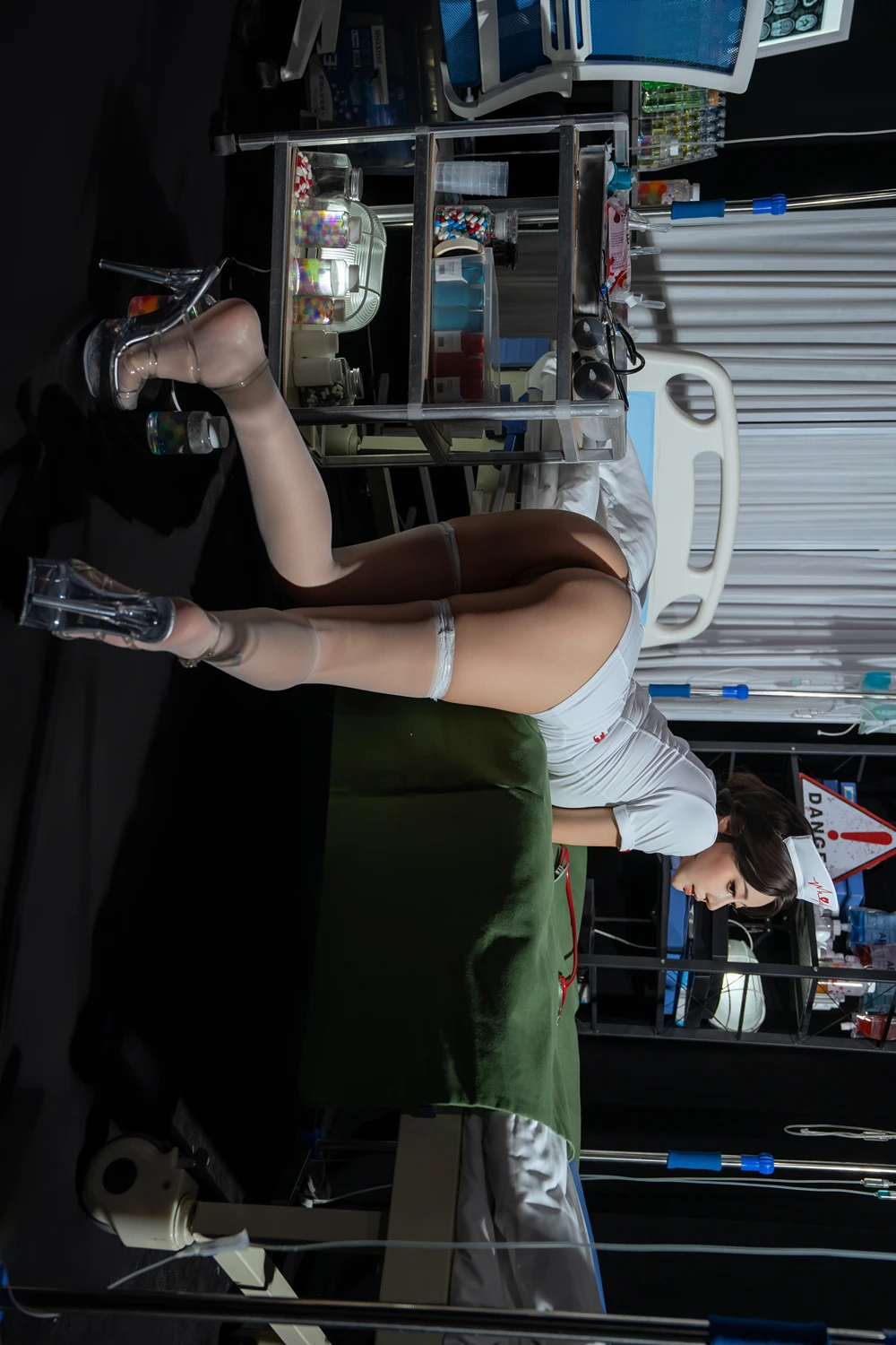 Cosplay 奈汐酱nice – 心动护士