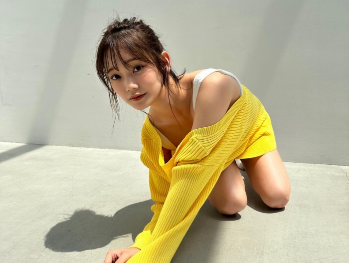 青戸しの Fカップボインな水着グラビア画像！