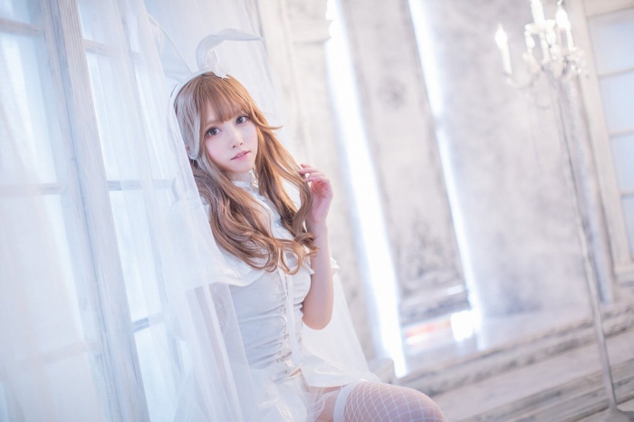 えい梨 美しいコスプレ＆水着グラビア画像！