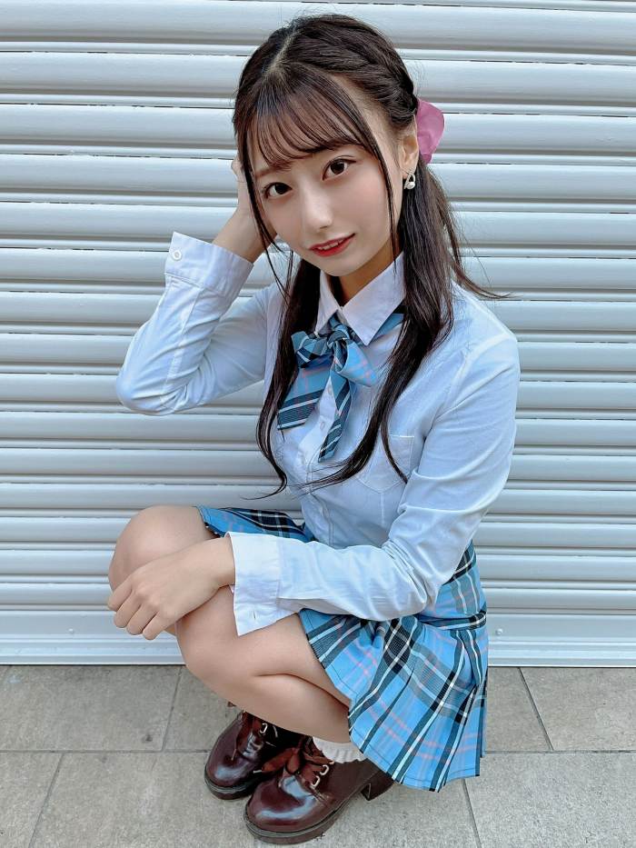 鈴木優香 ちょっと脱ぎすぎ水着グラビア画像！