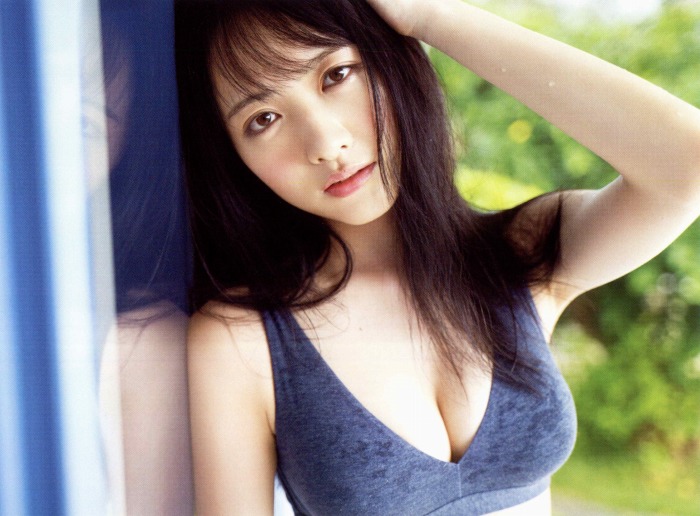 石田千穂 めちゃかわな水着グラビア画像！！