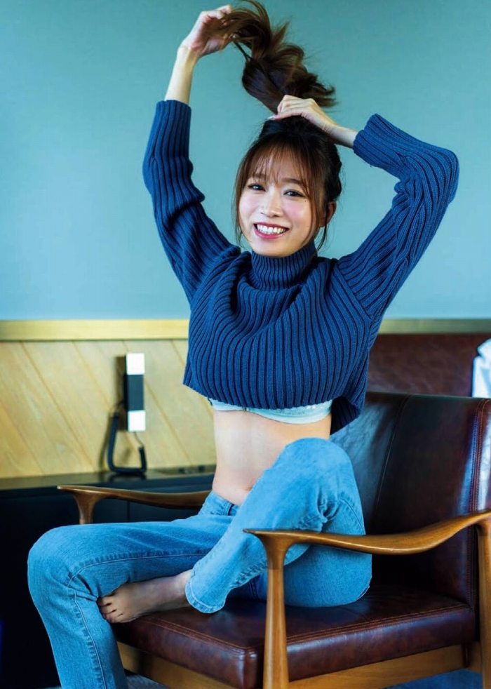 青井春 Iカップおっぱいの水着グラビア画像！