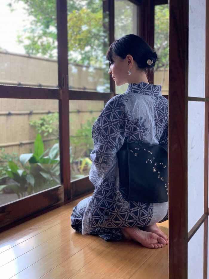 あまつまりな 脱ぎすぎ水着＆下着グラビア画像！