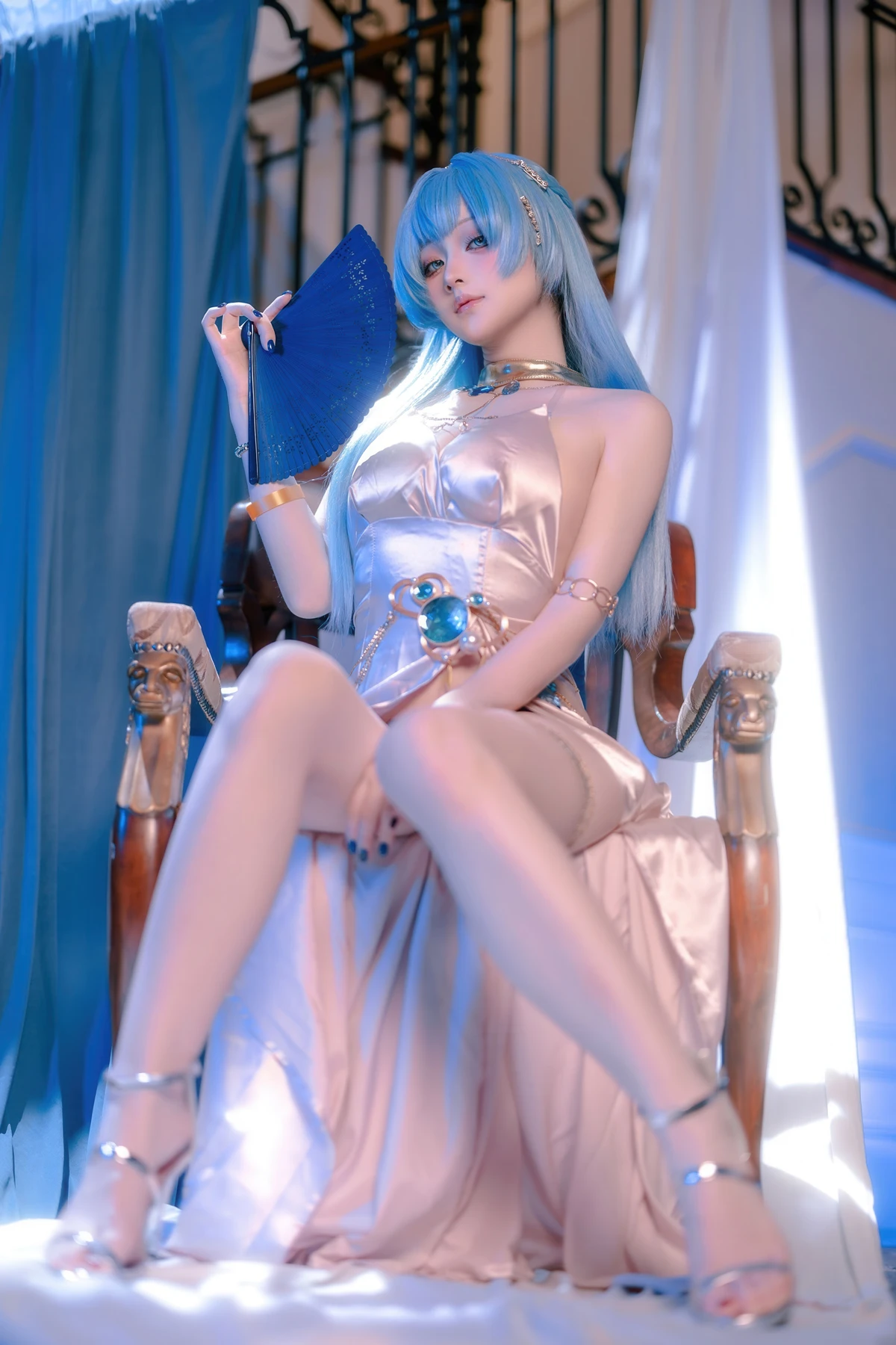 Cosplay 屿鱼 – 胜利女神 妮姬 海伦 礼服