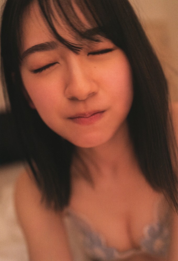 金村美玖 しっとりかわいい水着＆生脚画像！