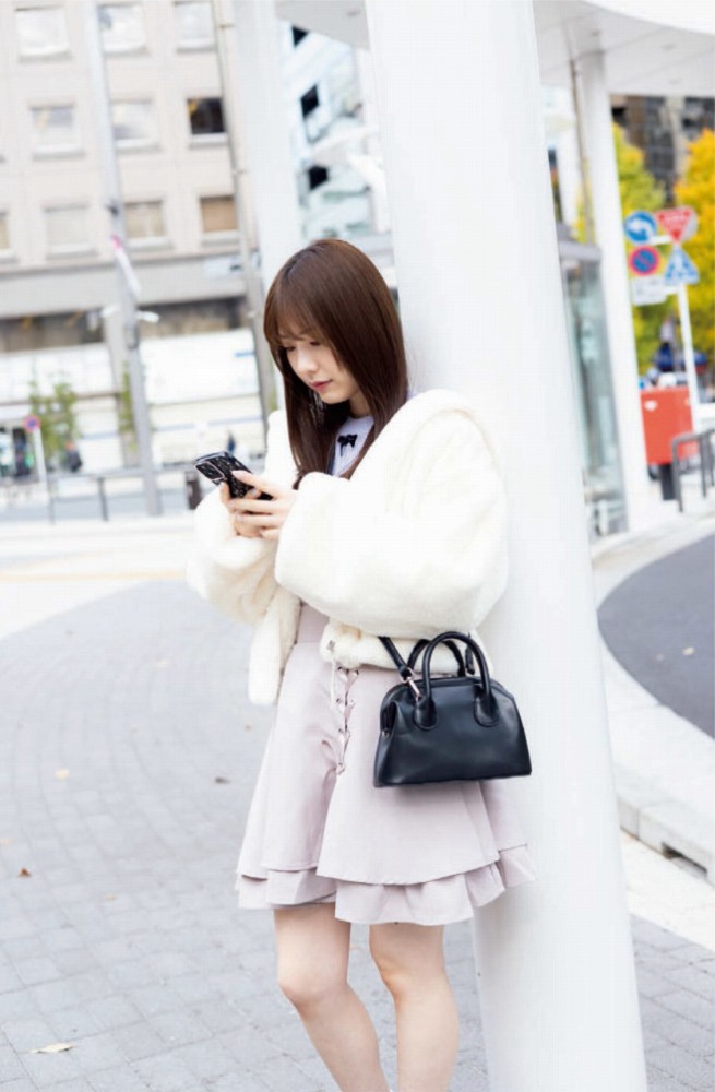 石川澪 Cカップおっぱいの激かわヌード画像！