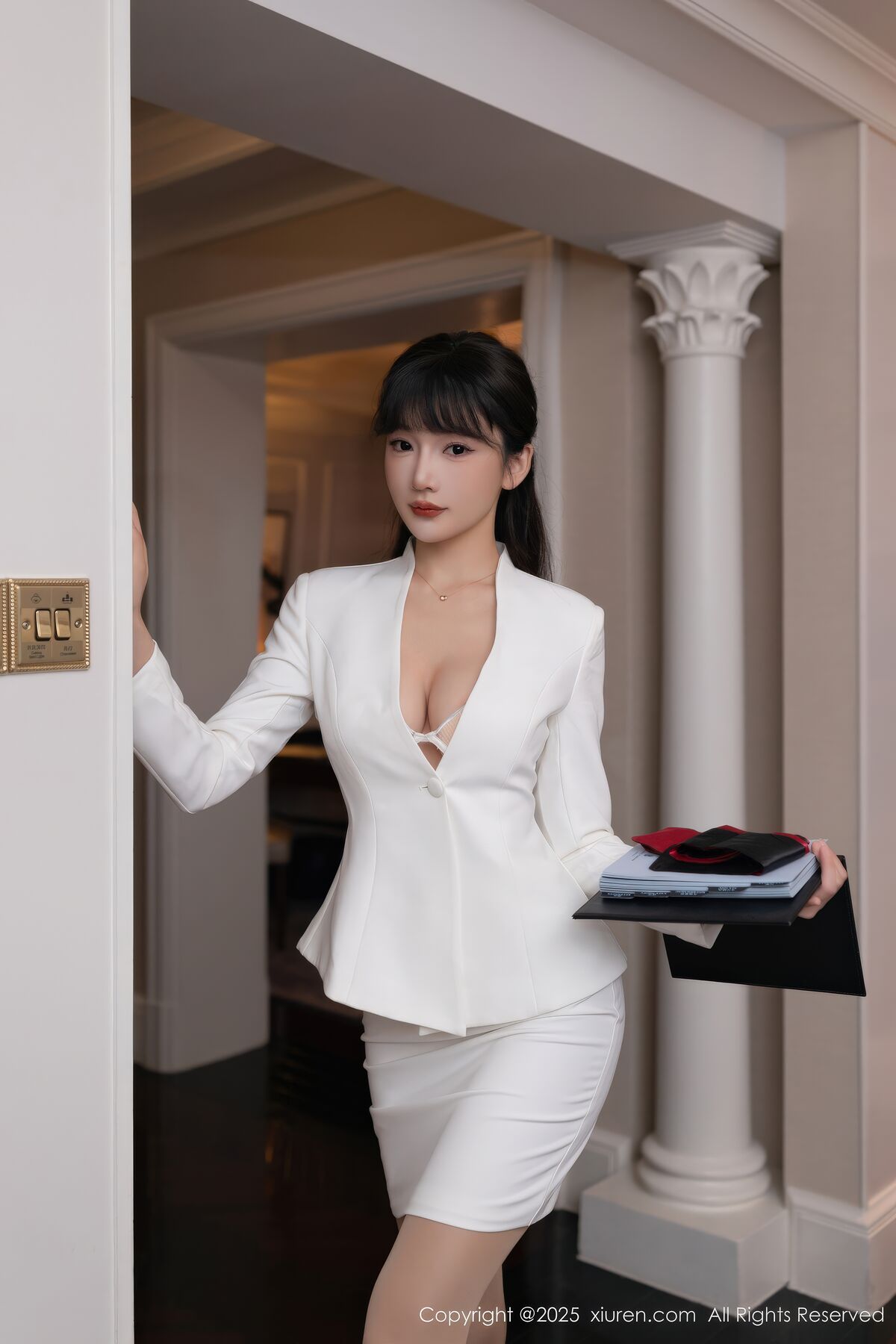 XiuRen秀人网 No.11042 Lu Xuan Xuan