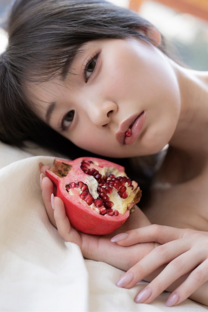 石川澪 Cカップおっぱいの激かわヌード画像！