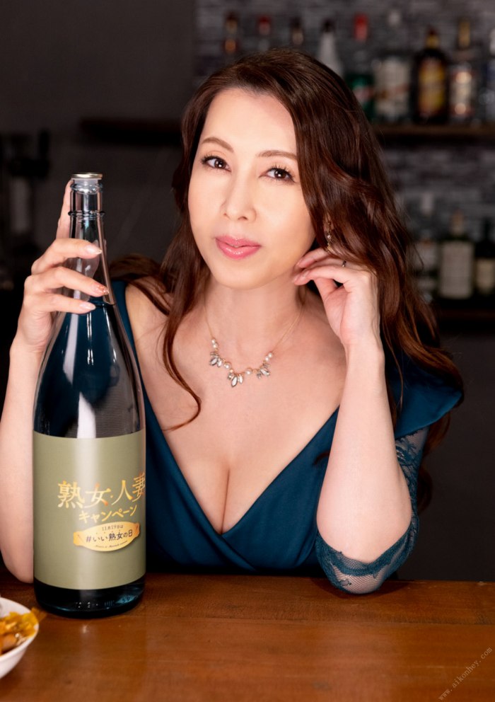 風間ゆみ Gカップのムッチリ熟女ヌード画像！