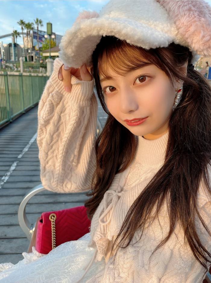 鈴木優香 ちょっと脱ぎすぎ水着グラビア画像！