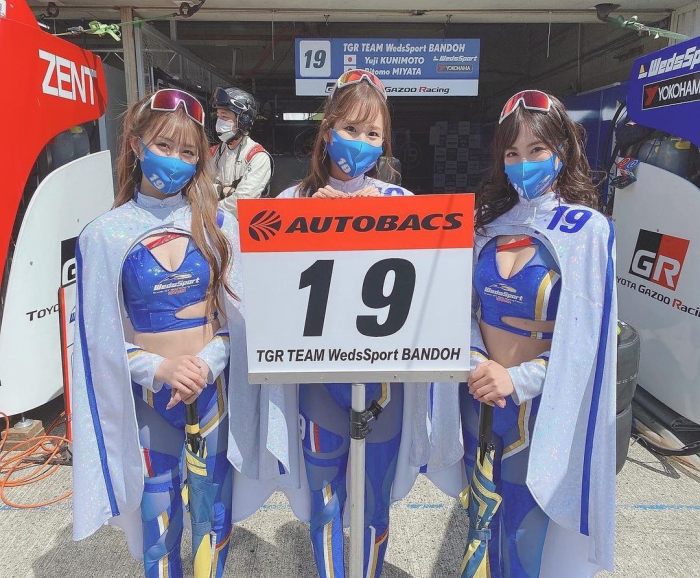 霧島聖子 Dカップお姉さんの水着グラビア画像！