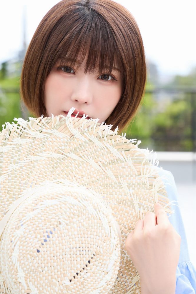 えなこ 過去のグラビア画像