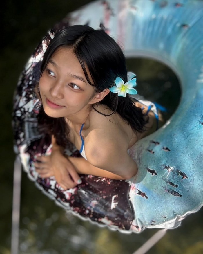 虹咲カリナ けっこう巨乳な水着グラビア画像！