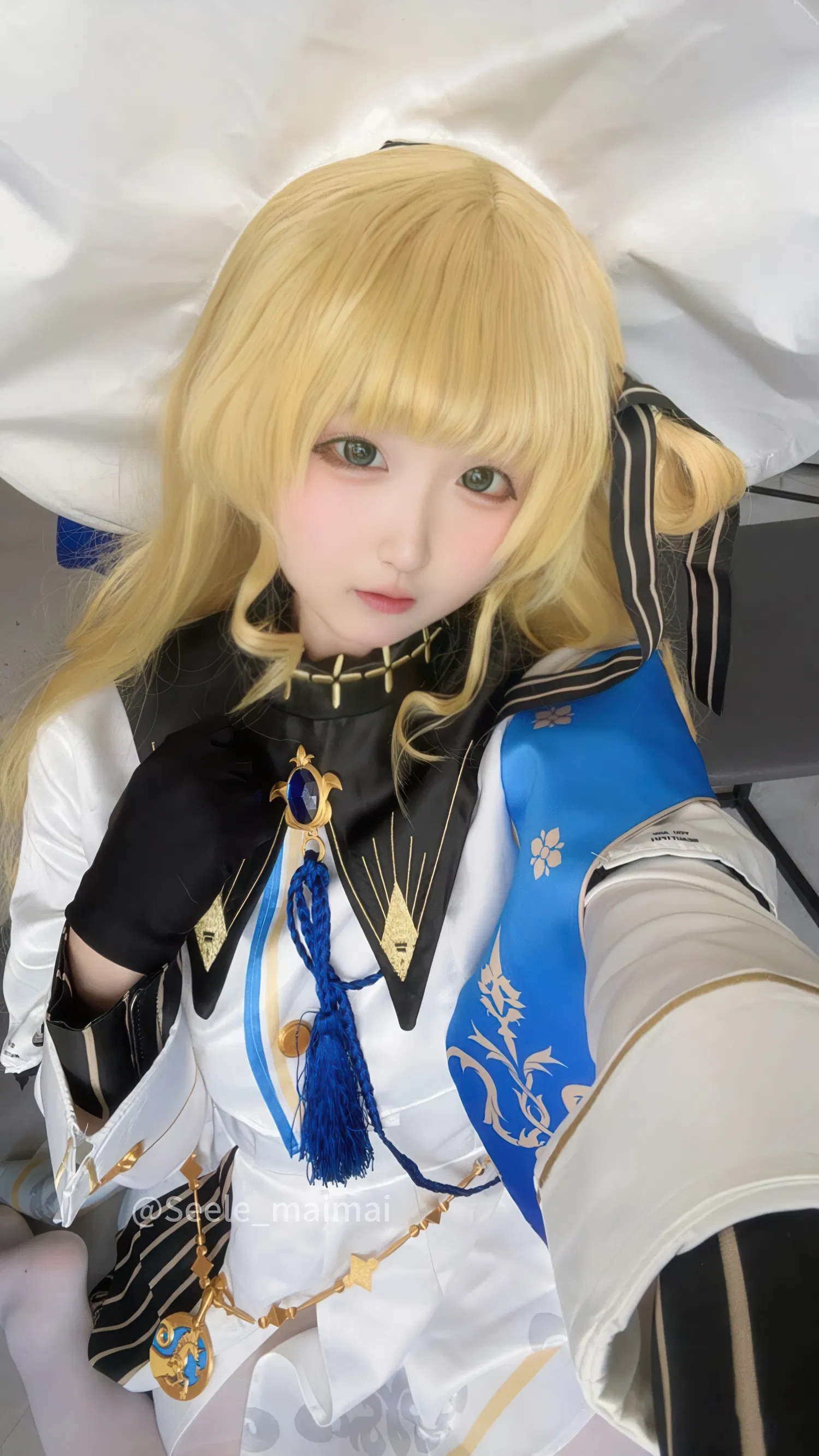 [Cosplay] Seele麦麦 - 鸣潮 菲比&卡提希娅·蓝色花海物语