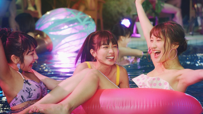 黒木ひかり むっちりバストの水着グラビア画像！