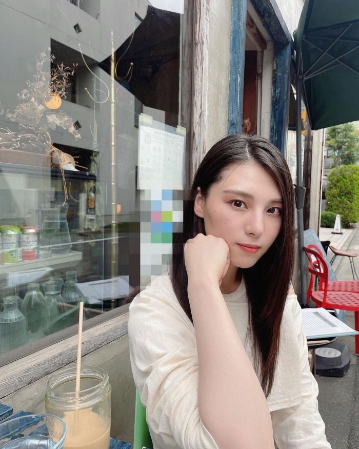 相楽伊織 けっこうボインな水着グラビア画像！