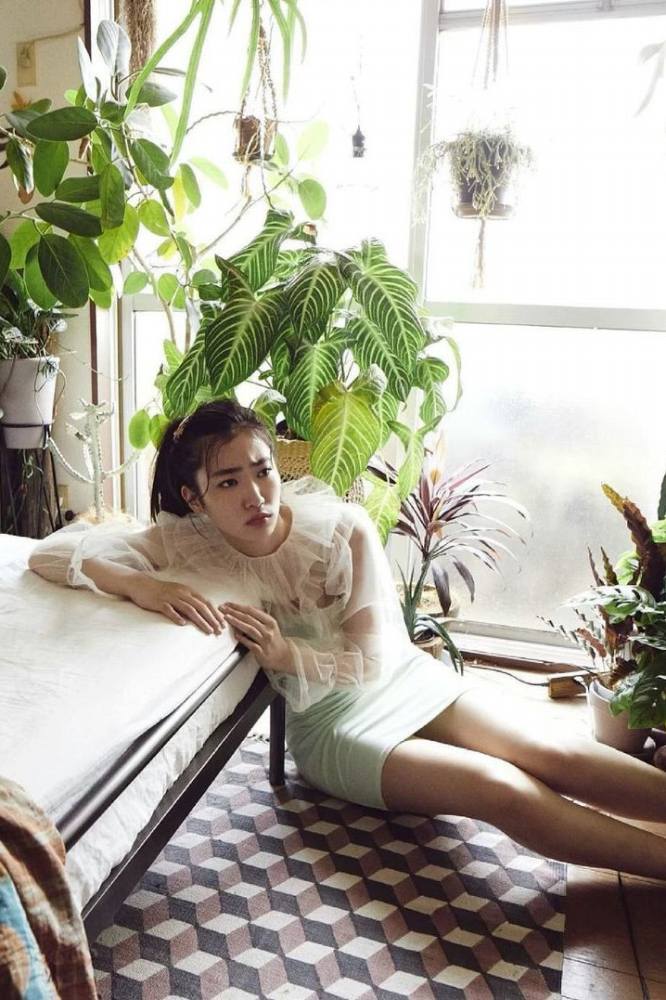 瑚々 スタイル抜群すぎる水着グラビア画像！