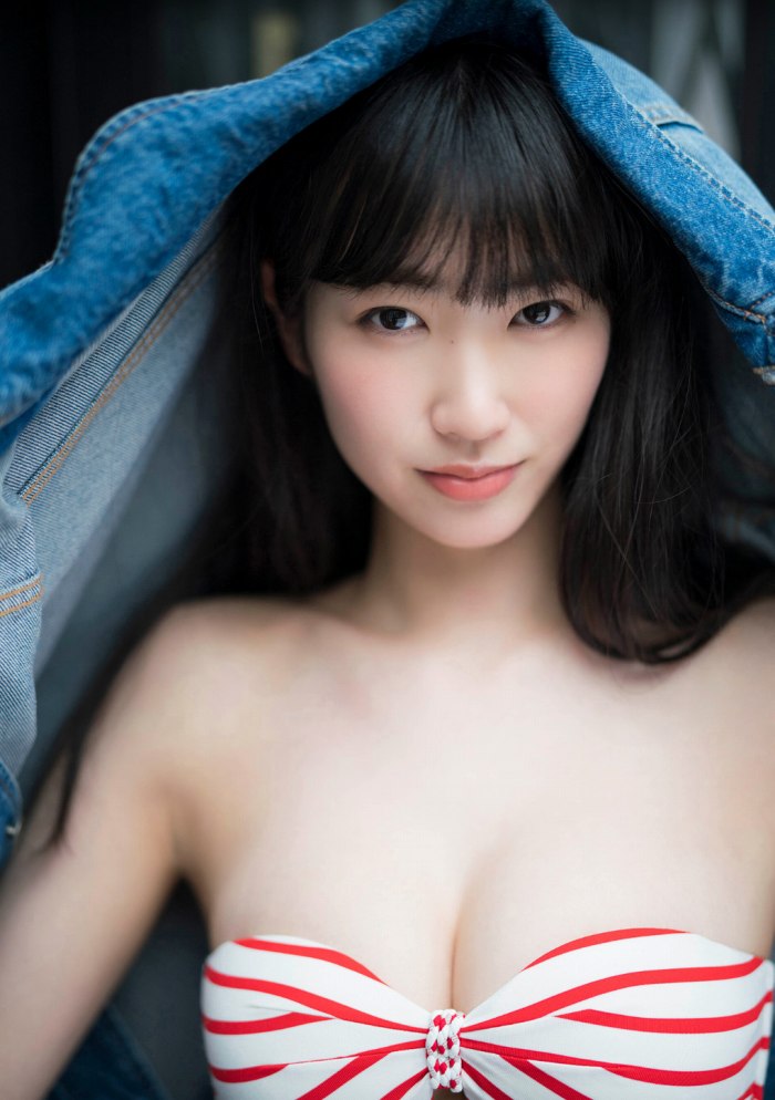 瑚々 スタイル抜群すぎる水着グラビア画像！