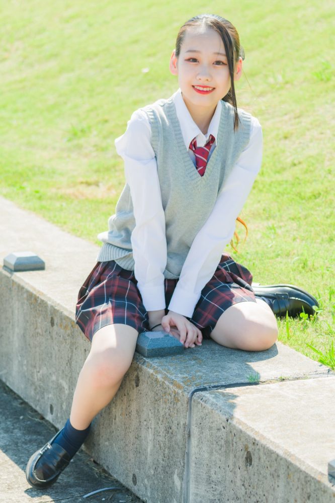 須羽こころ ふわふわバストの水着グラビア画像！