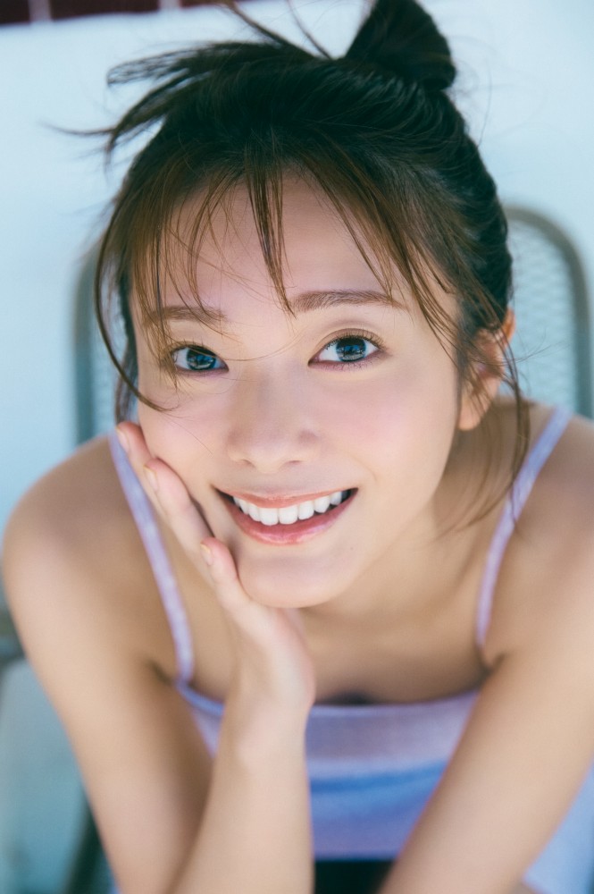 田村保乃 ナチュラルな激かわ水着グラビア画像！
