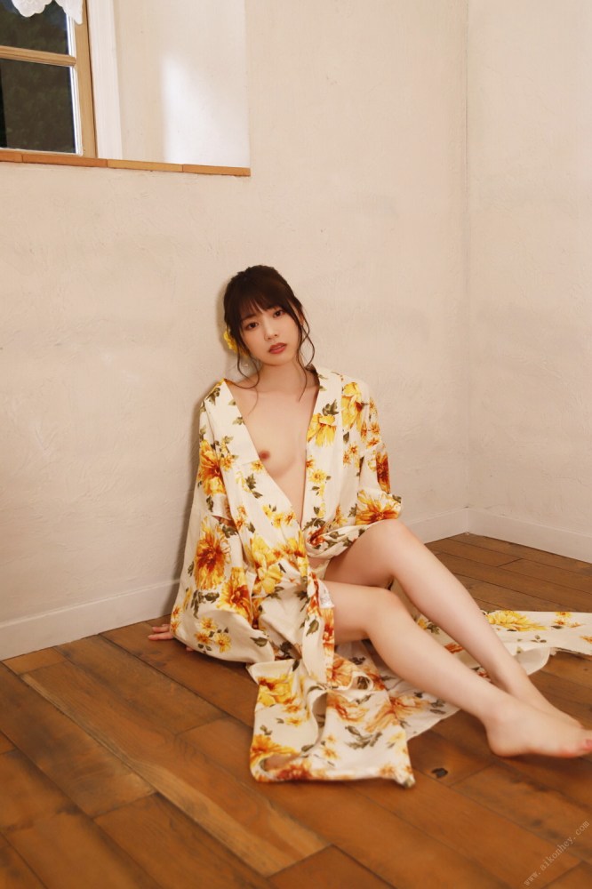 石川澪 Cカップおっぱいの激かわヌード画像！