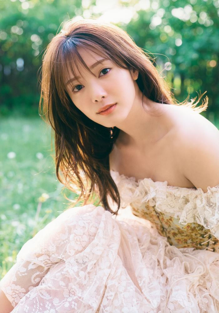 田村保乃 ナチュラルな激かわ水着グラビア画像！