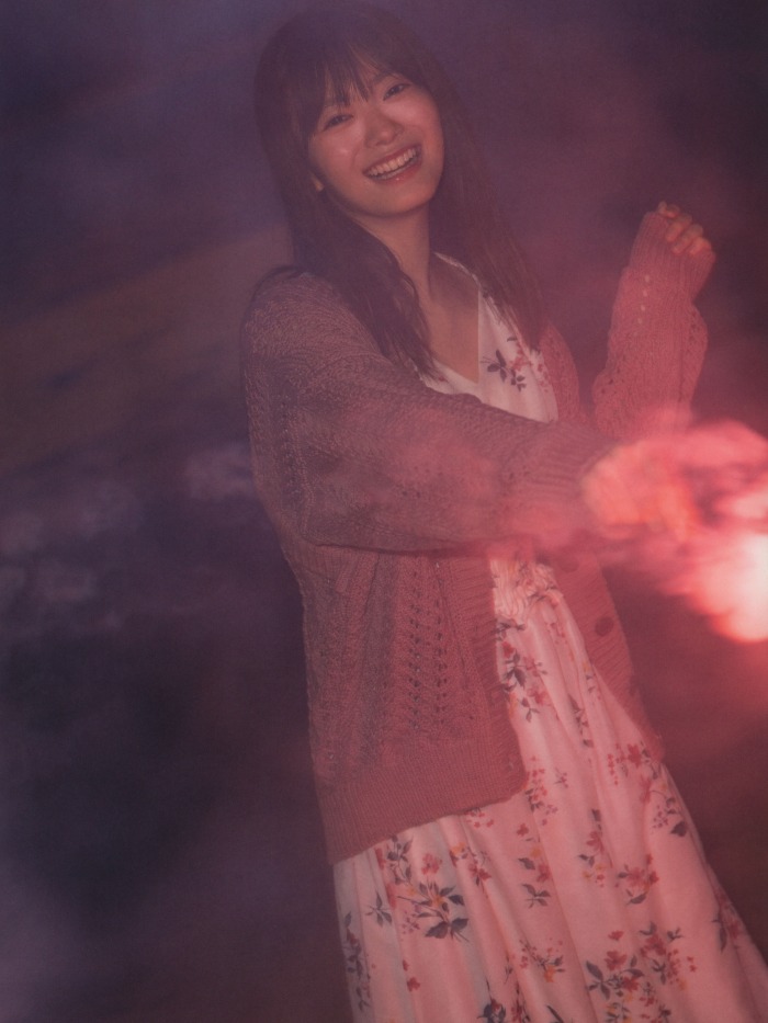 田村保乃 ナチュラルな激かわ水着グラビア画像！