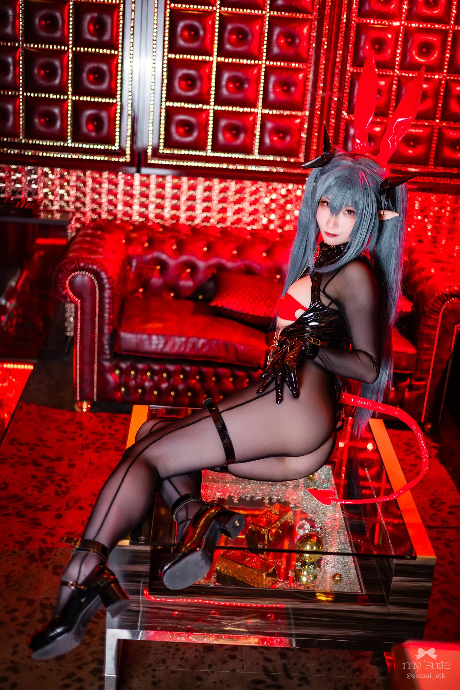 [Cosplay] Atsuki (あつき) - 碧蓝航线 莫加多尔＆雷根斯堡