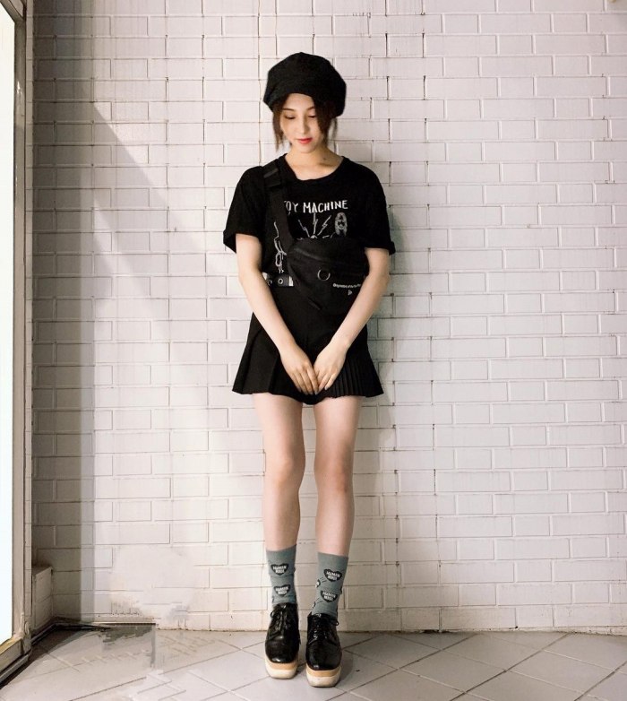 相楽伊織 けっこうボインな水着グラビア画像！