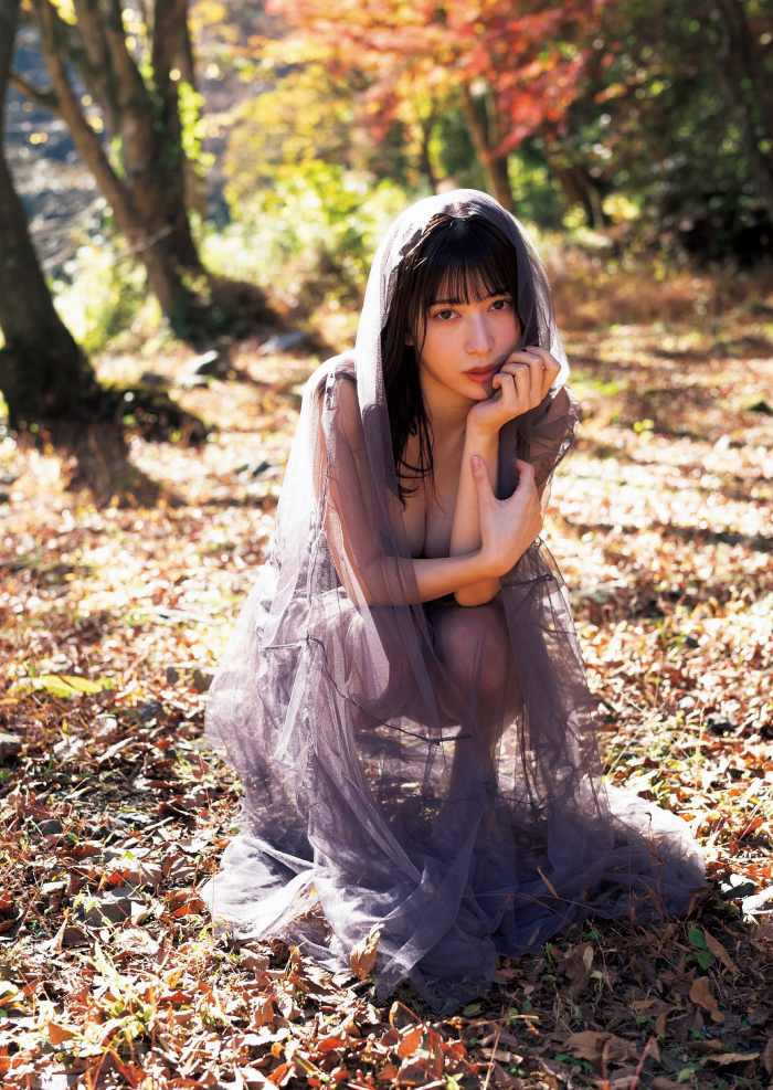 雪平莉左 グラマラス美女の水着グラビア画像！