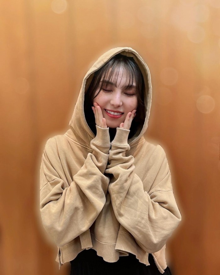 相楽伊織 けっこうボインな水着グラビア画像！