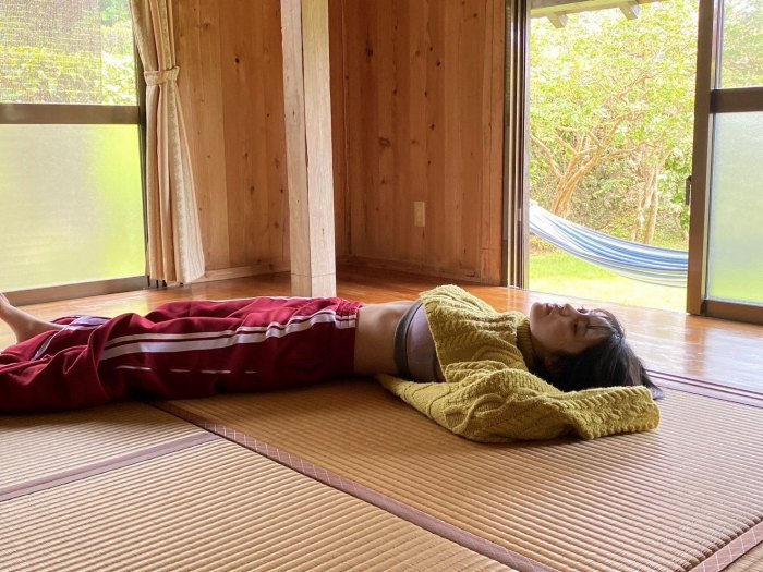 石浜芽衣 キュートな水着グラビアほか画像！